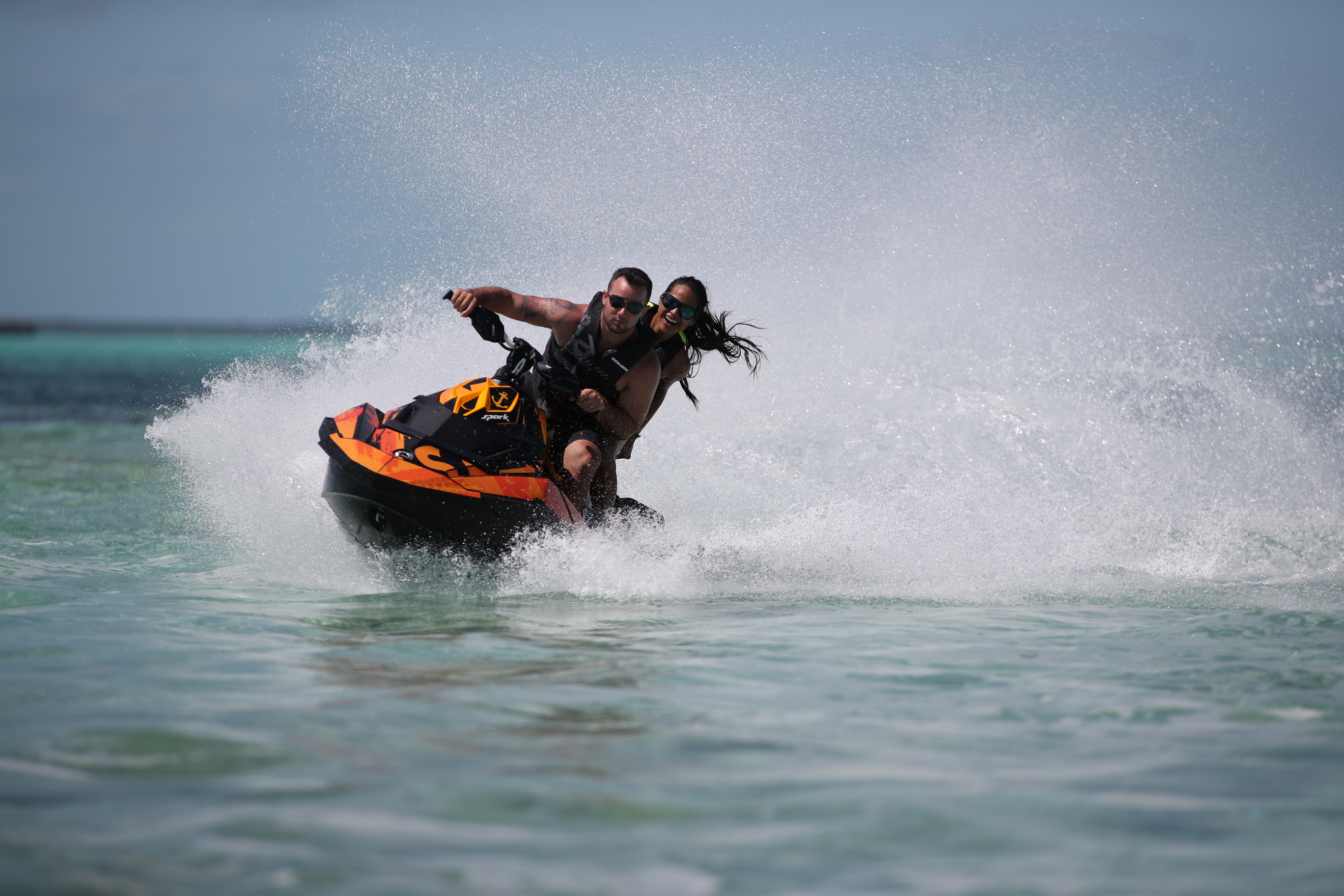 SEA-DOO SPARK TRIXX РЕВОЛЮЦИОННЫЙ ПОДХОД К РАЗВЛЕЧЕНИЯМ НА ВОДЕ